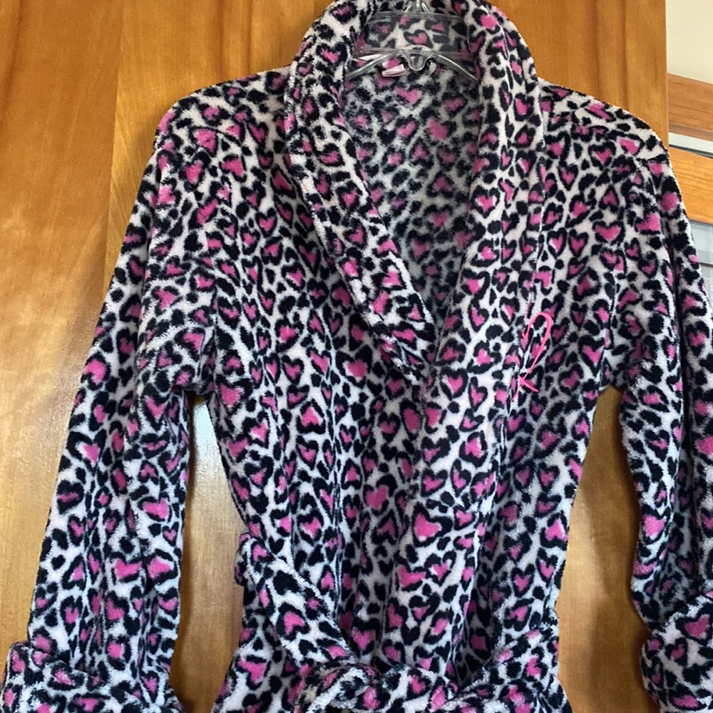 Victoria’s Secret Robe - Picture 3 of 9